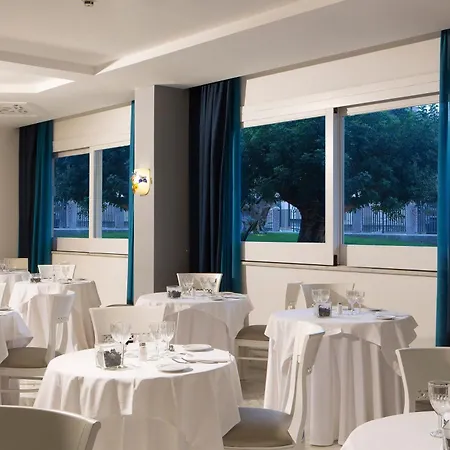 Atlantic Palace (adults Only) ホテル 4*