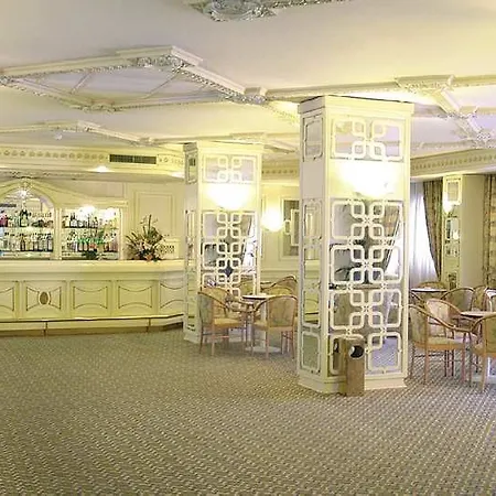 大西洋皇宫酒店 酒店